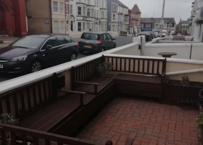 Aindale Hotel Blackpool