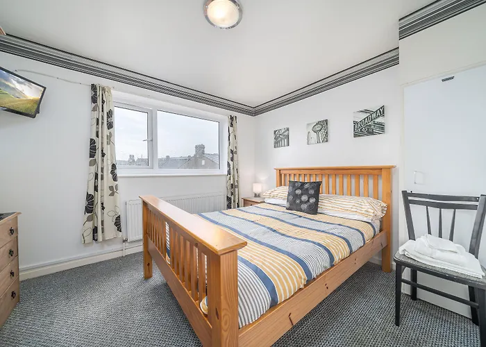 Deneside Guest House Blackpool